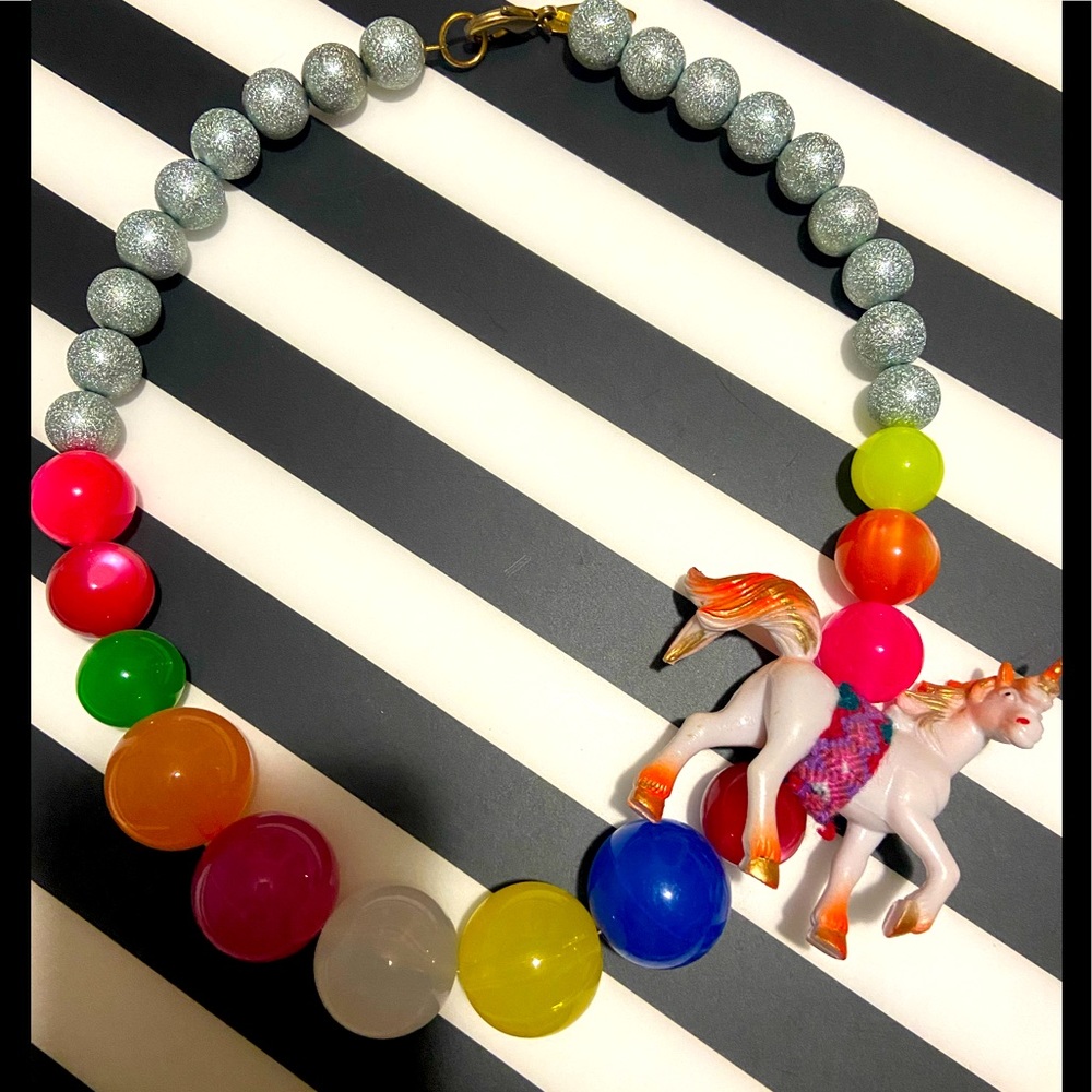 ModCloth Unicorn Necklace